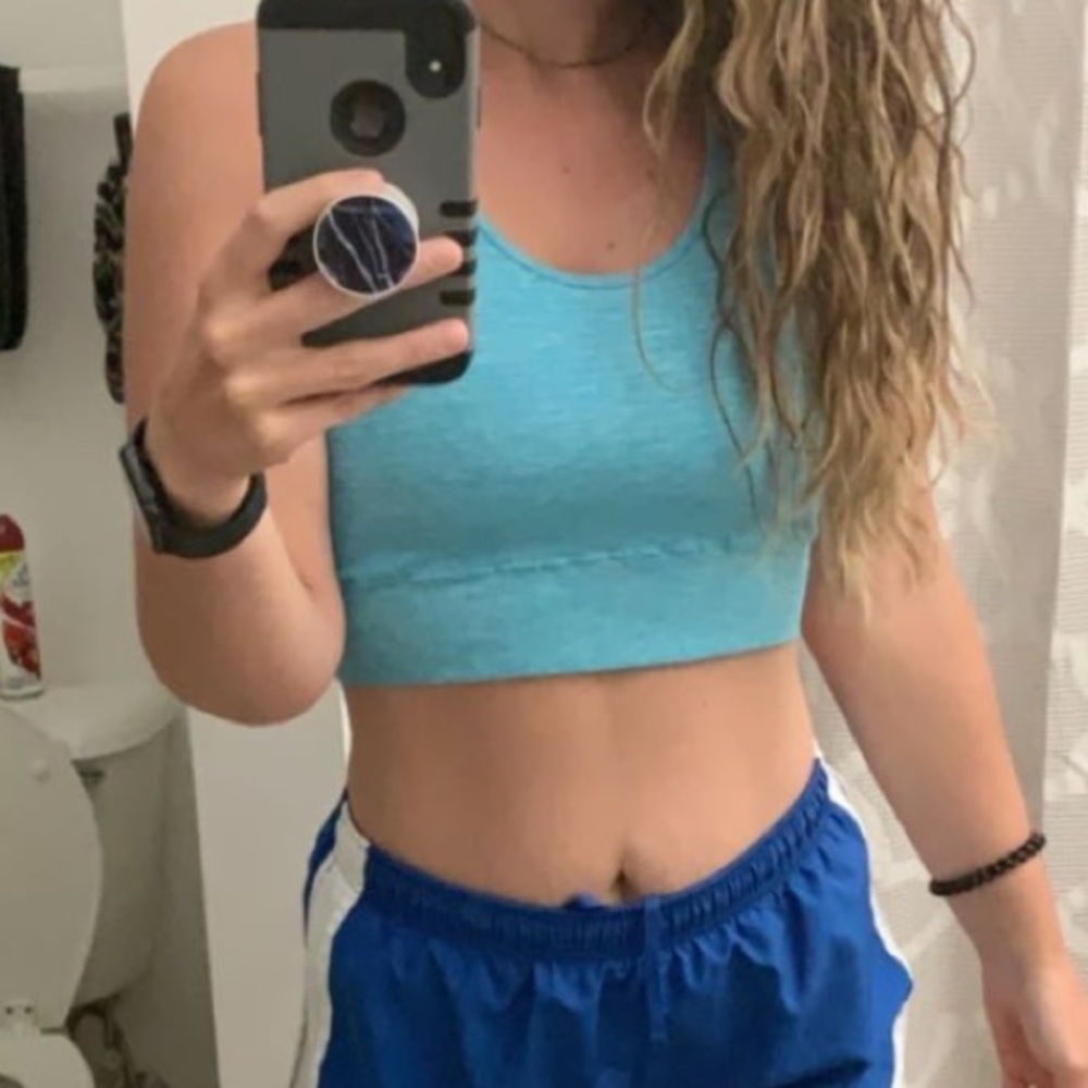 Alphalete sports bra